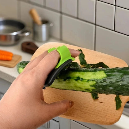 Peelist – Non-Slip Kitchen & Camping Peeler