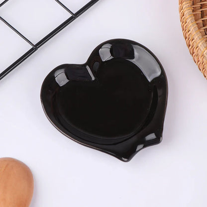 Lovesta – Heart Shaped Ceramic Spoon Rest