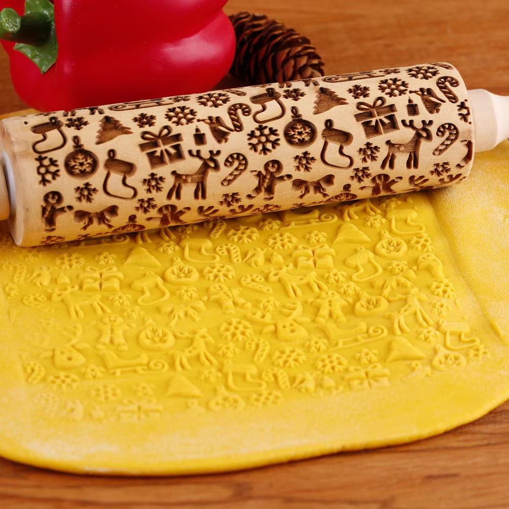 HollyRoll – Christmas Embossed Rolling Pin