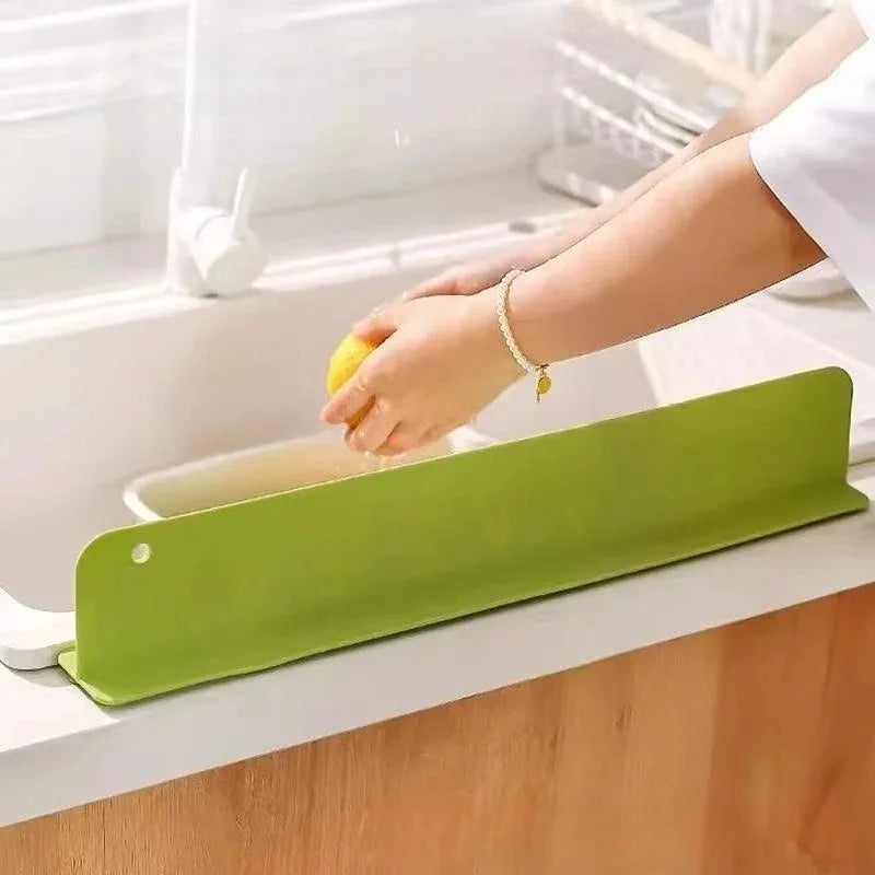 SplashGuard – Silicone Sink Stopper