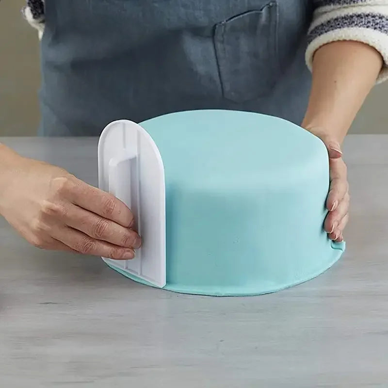 SmoothEase – Fondant and Icing Smoother Tool