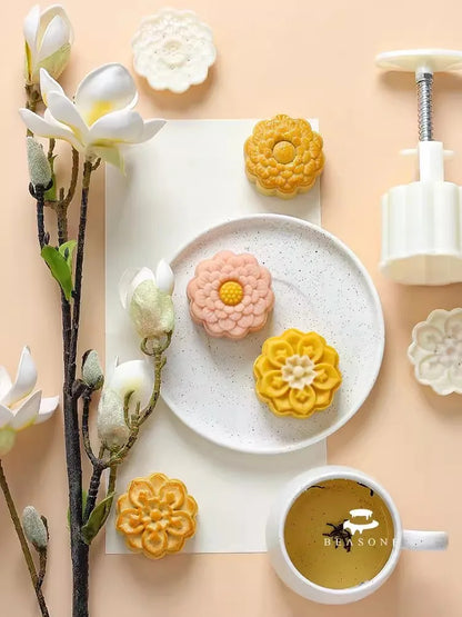 Lunara – 4pcs Hand-Press Mooncake Mold Set