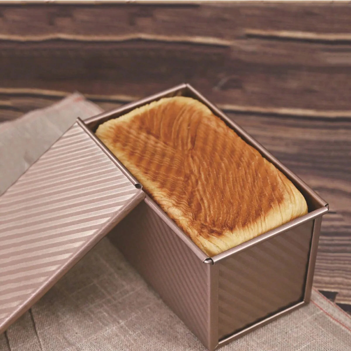 CrustoVene – Carbon Steel Bread & Toast Mold