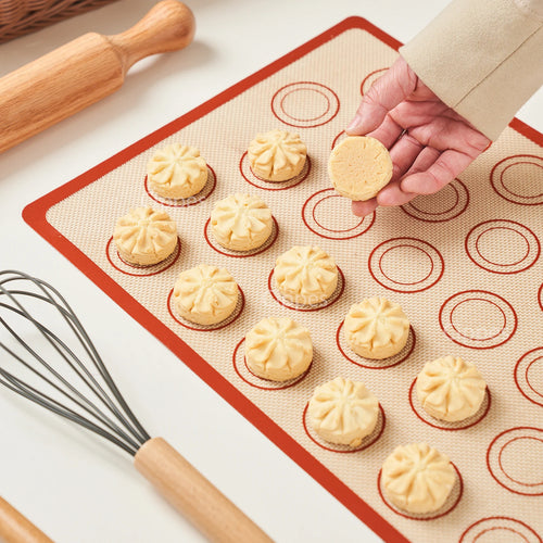 SilvaMatix – 5-Piece Reusable Silicone Baking Mat Set