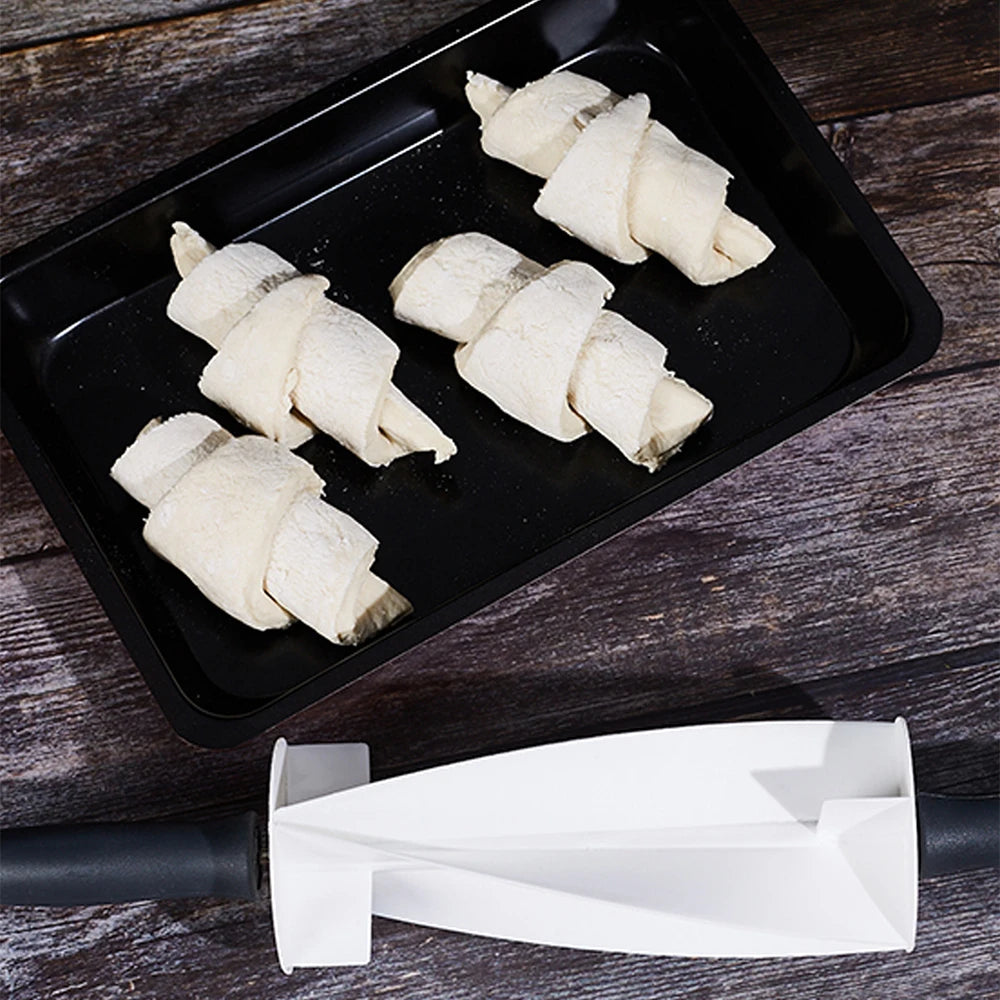 DoughGlide – Croissant & Pastry Rolling Cutter