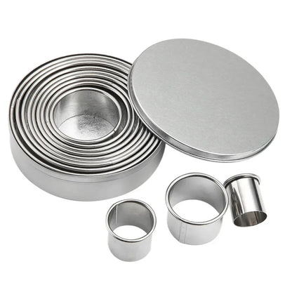 Cirkello – 12-Piece Stainless Steel Cake & Biscuit Mold Set
