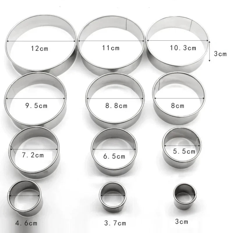 Cirkello – 12-Piece Stainless Steel Cake & Biscuit Mold Set