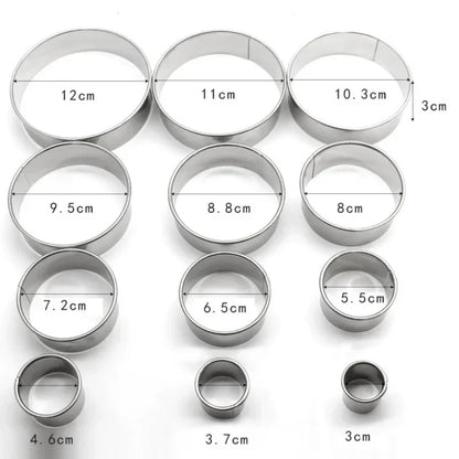 Cirkello – 12-Piece Stainless Steel Cake & Biscuit Mold Set