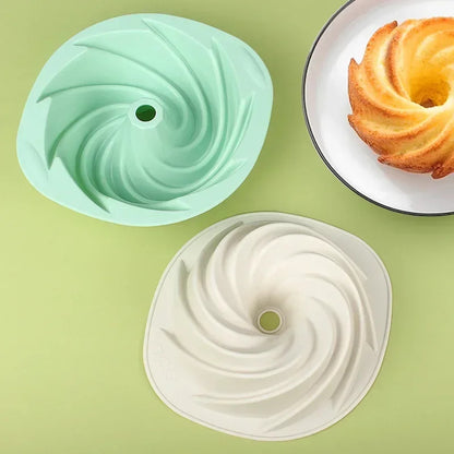 Florivor – Large Spiral Flower Cake Mold