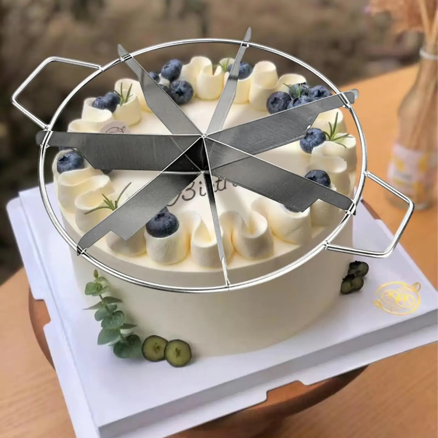 SlicePerfect – Stainless Steel Pie & Cake Divider for Even Slices